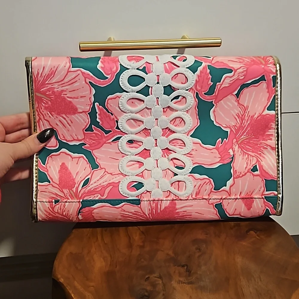 NEW Lilly Pulitzer clutch - Picture 4 of 5